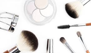 Daily use of makeup may cause asthma in women